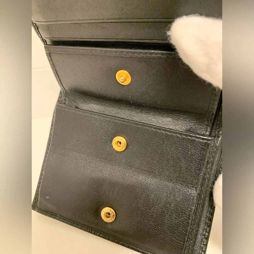 Authentic PRADA Wallet - Picture 6 of 9